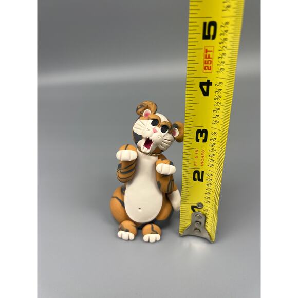 Vintage 1985 Cecile Baird Figurine Cat Kitten Hand Sculpted Signed Trinket - Picture 7 of 7